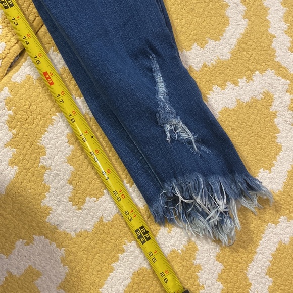 KANCAN 5/26 slant raw hem distressed jeans EUC - Picture 7 of 8